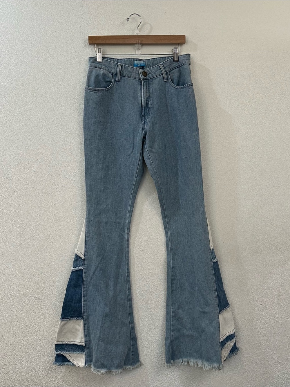 Show Me Your Mumu Woodstock Flare Bell Bottom Jeans Size 28 Echo Wash - Picture 3 of 13